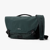 Venture Messenger Bag 14"