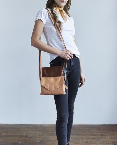 Leather Envelope Crossbody Bag: Harbor Cognac