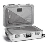 19 Degree Aluminum Short Trip Packing case // Silver